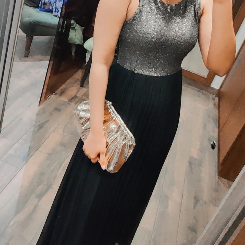 Black long gown - Picture 5 of 6